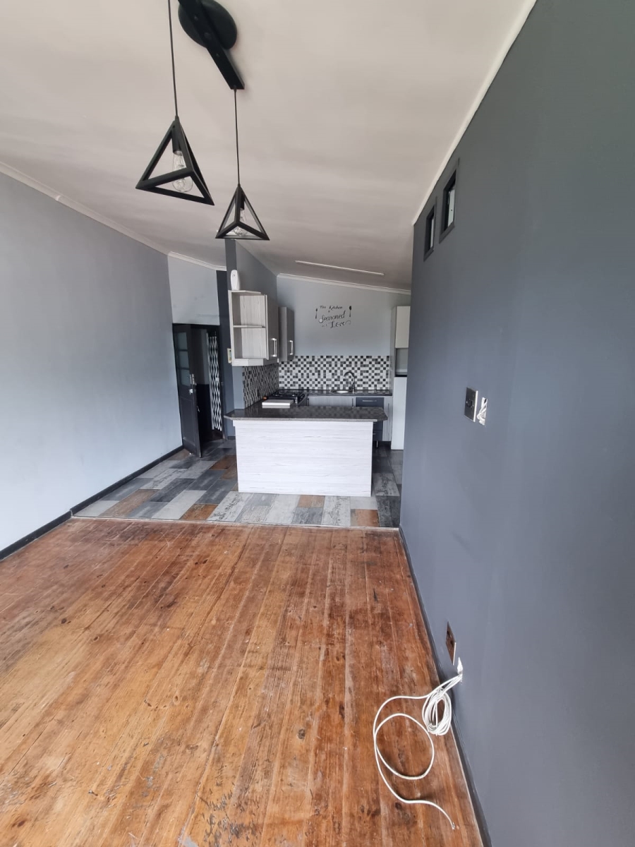 1 Bedroom Property for Sale in Middedorp Western Cape